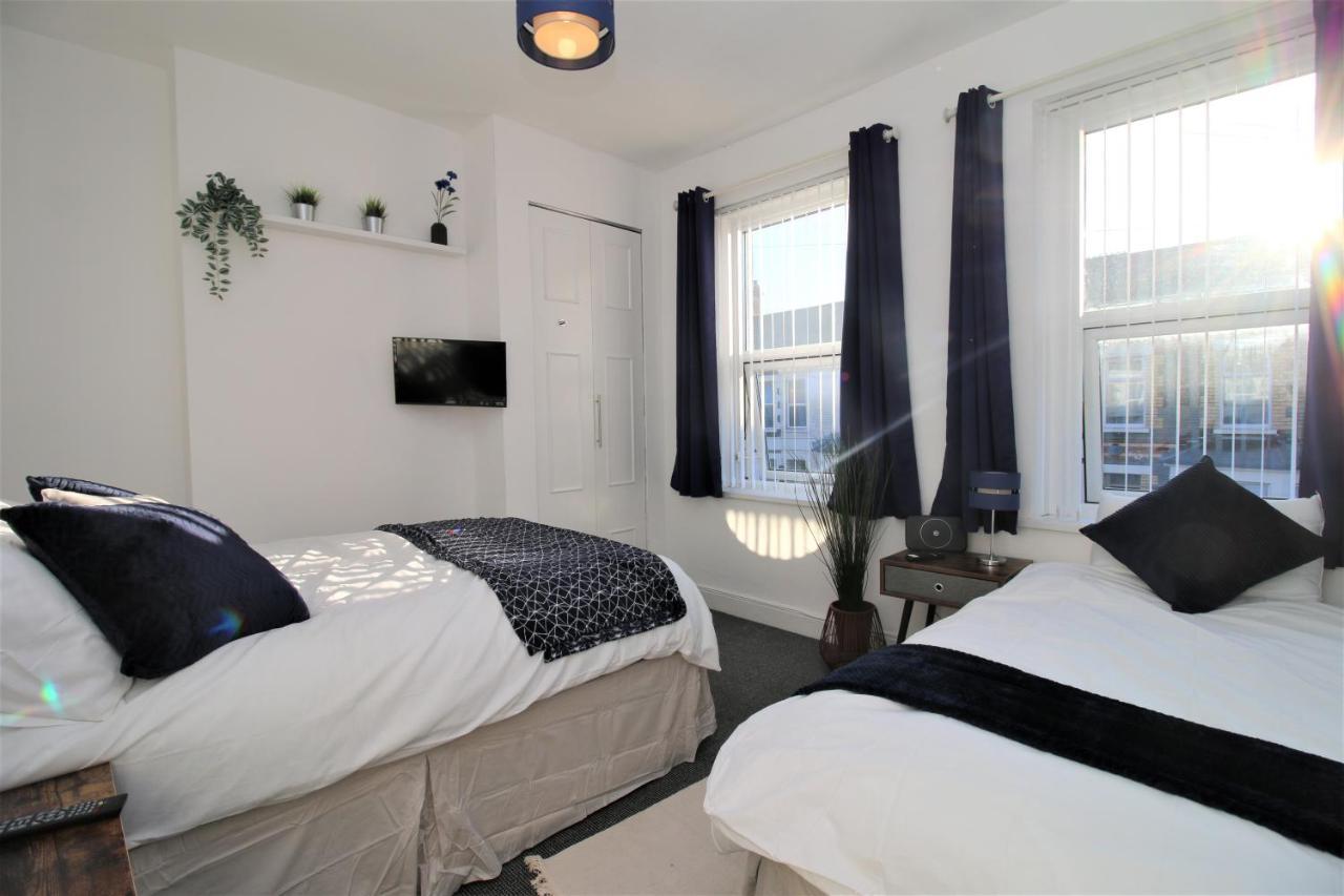 Three Bedroom Townhouse - Free Local Parking - By Property Promise كارديف المظهر الخارجي الصورة