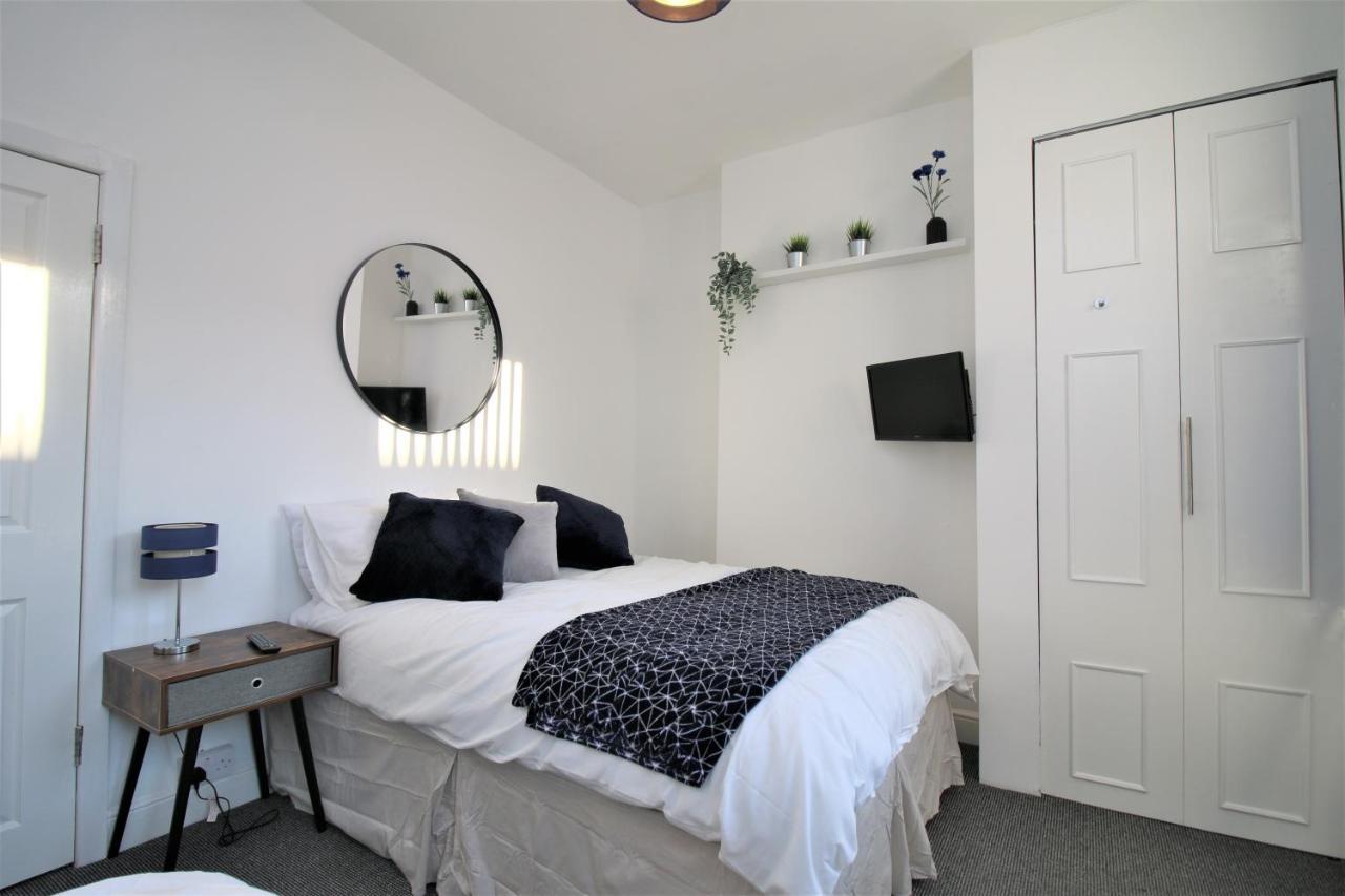 Three Bedroom Townhouse - Free Local Parking - By Property Promise كارديف المظهر الخارجي الصورة